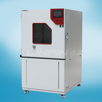 <b>砂塵老化試驗(yàn)箱在發(fā)展趨勢中獲得健全與更改</b>